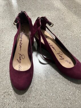 American Rag Women's Burgundy Suede Heels